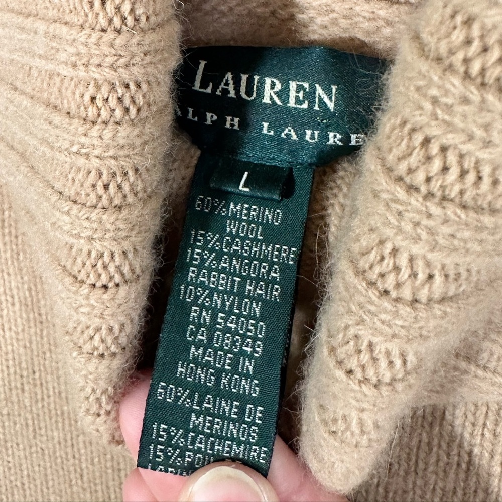 VTG LAUREN Ralph Lauren Camel Turtleneck Sweater Merino Cashmere Hong Kong - Picture 4 of 9